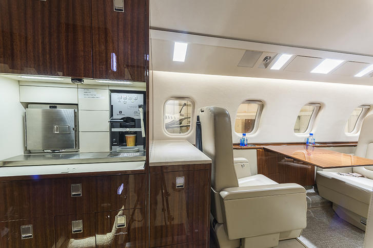 jet business aviation Bombardier Learjet 60 XR